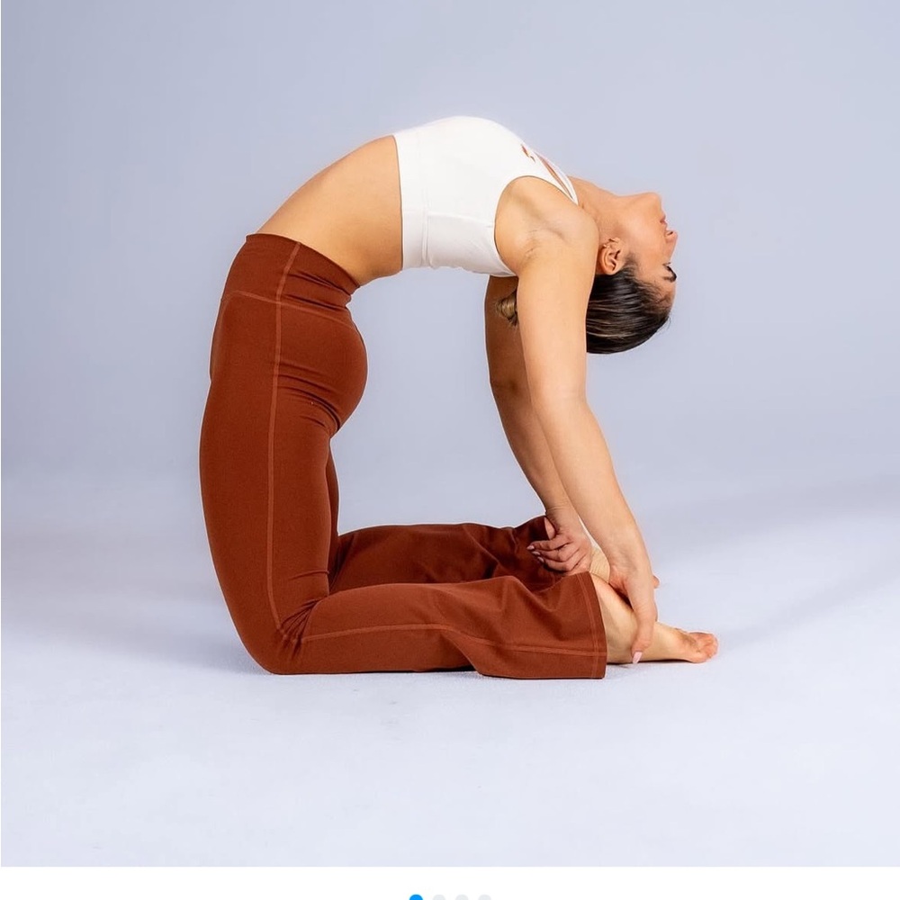HIGH WAISTED FLARE PANTS - Picture 2 of 6